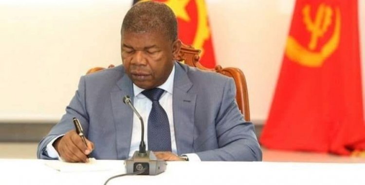 Remodelação Do Governo Diminui “o Poder” Do Ex Pr Considera Eurasia Ver Angola Diariamente 